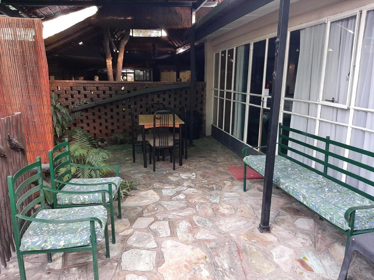 Elephant Walk Guesthouse And Back Packers Phalaborwa Exterior foto